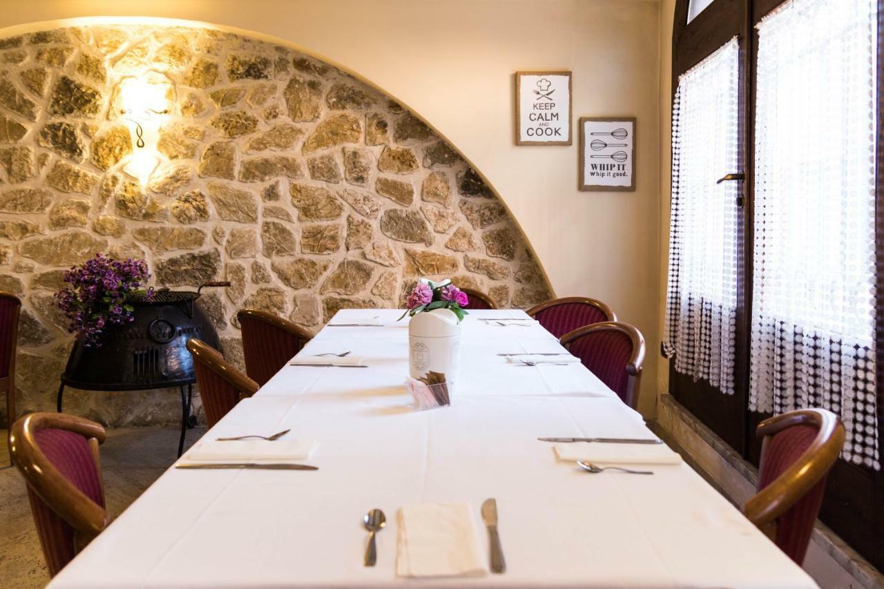 Hotel Alle Vecchie Arcate Pescasseroli Dış mekan fotoğraf